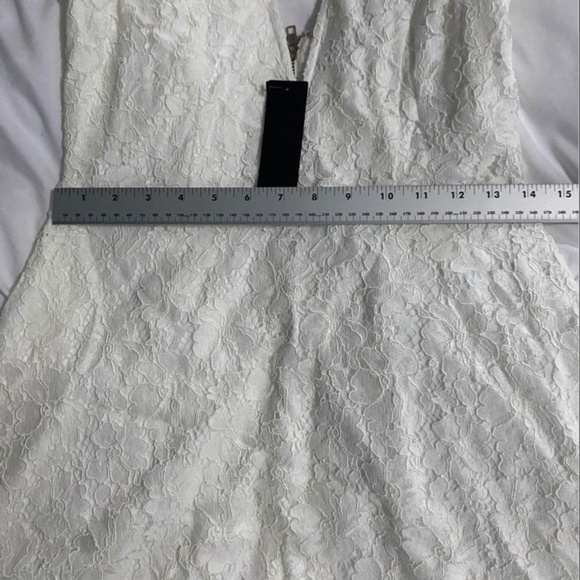 Lulu’s Declaring My Love White Lace Skater Dress Medium New with tags - Picture 6 of 10